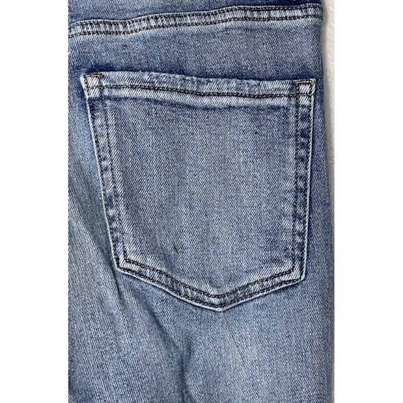 BKE Mom Jean High Rise Light Wash Destroyed Distressed Sz 26 X 27.5 - Picture 10 of 13